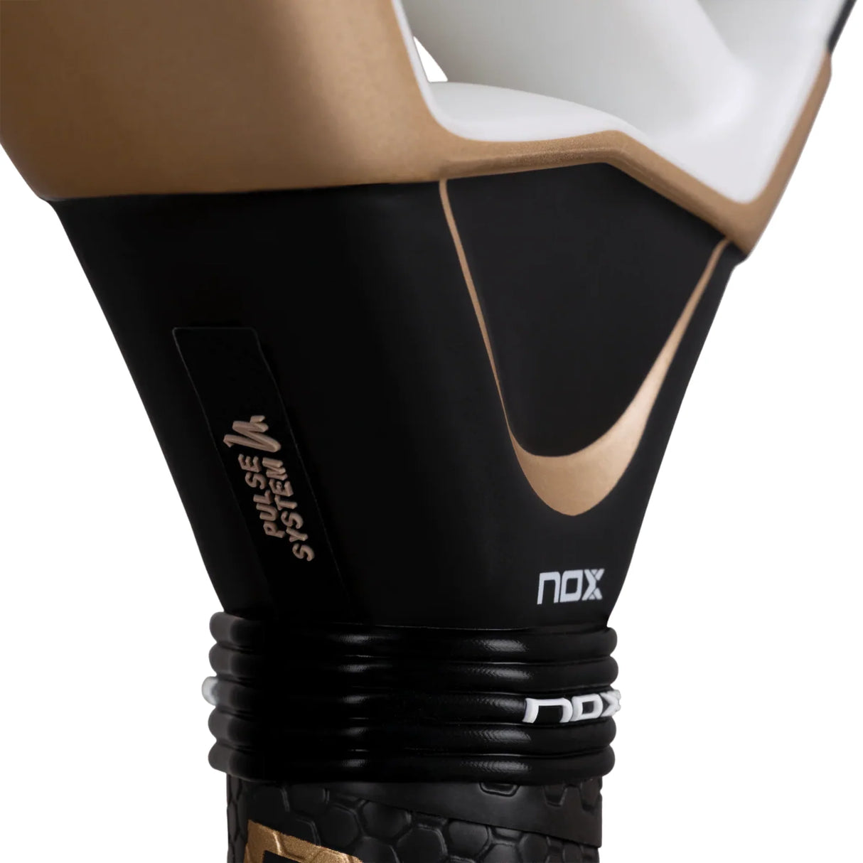 PALA NOX AT10 GENIUS 18K ALUMBY AGUSTIN TAPIA 2026