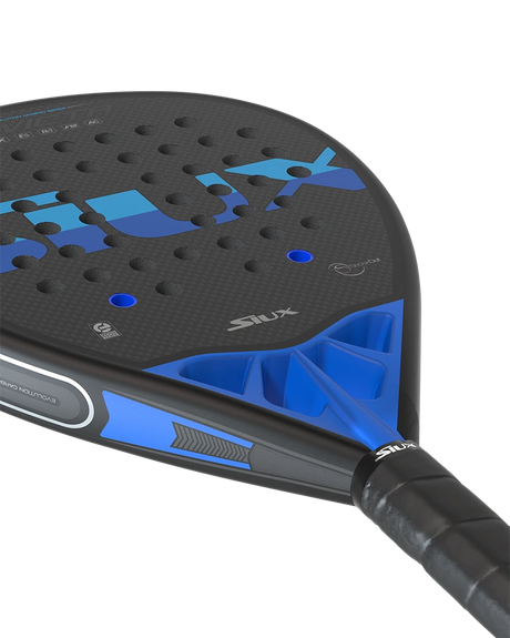 Invicta.05 Persp2 1 2-club padel