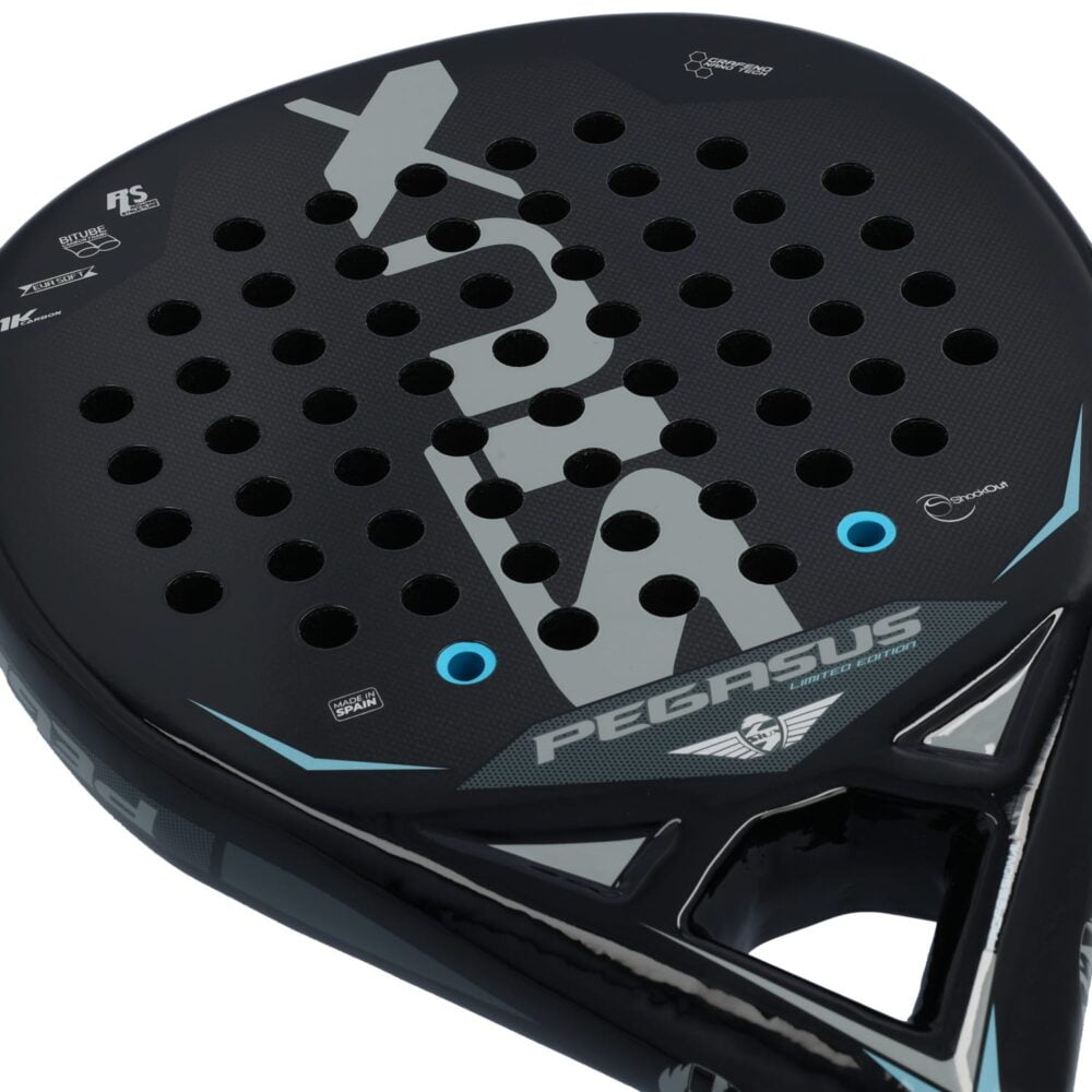 padel tennis equipment